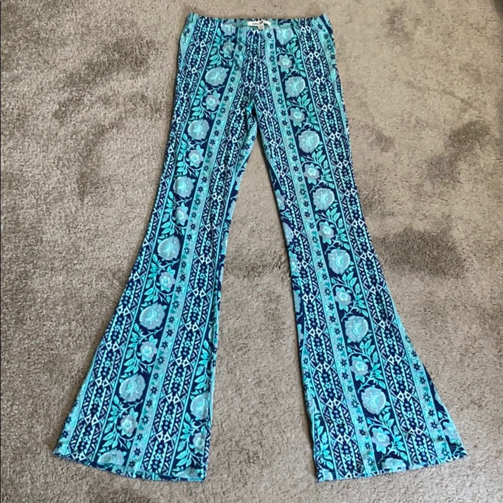 Billabong Flares - Like New!